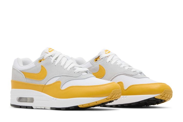 Nike Air Max 1 Essential University Gold - FZ5808-100