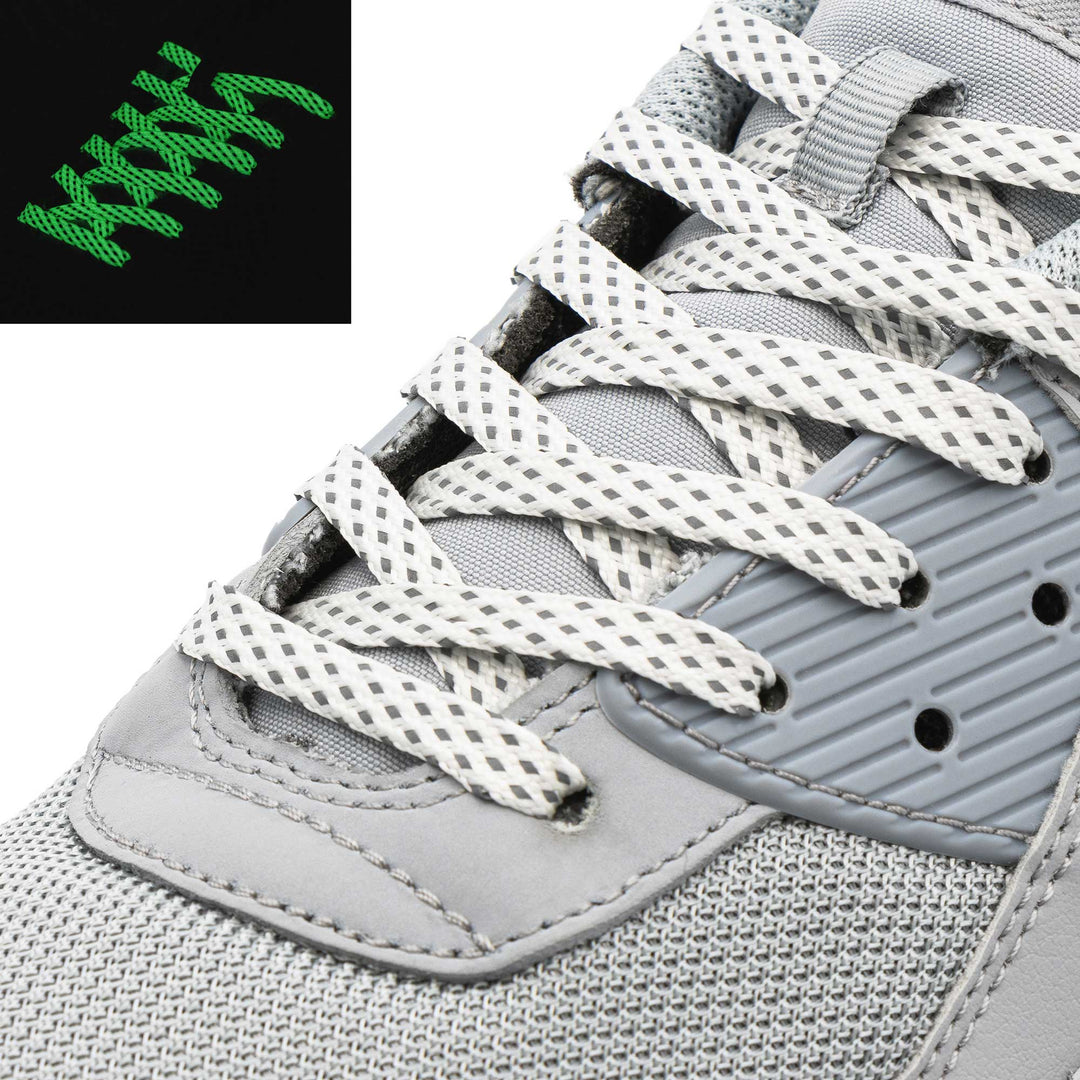 Glow in the dark - reflective flat laces